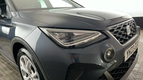 SEAT ARONA 1.0 TSI 110 FR