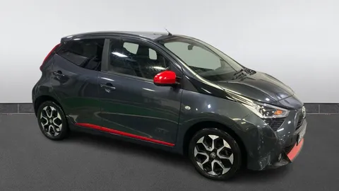 TOYOTA AYGO 1.0 VVT-i X-Trend