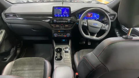 FORD KUGA 2.5 PHEV ST-Line X Edition CVT