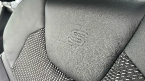 AUDI Q2 35 TFSI S Line S Tronic