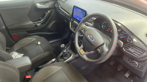 FORD PUMA 1.0 EcoBoost Hybrid mHEV Titanium