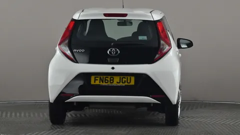 TOYOTA AYGO 1.0 VVT-i X-Play