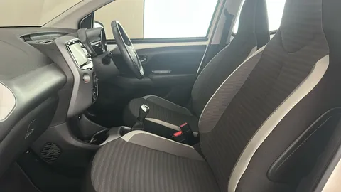 TOYOTA AYGO 1.0 VVT-i X-Play