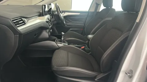 FORD FOCUS 1.5 EcoBlue 120 Zetec