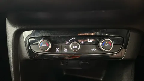VAUXHALL CORSA 100kW SRi Nav Premium 50kWh Auto [7.4kWCh]