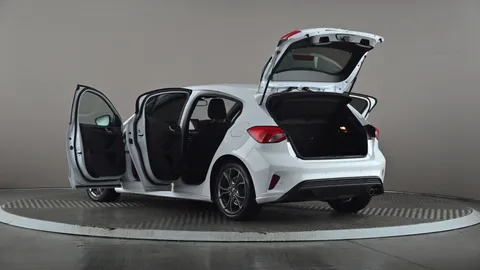 FORD FOCUS 1.0 EcoBoost Hybrid mHEV 125 ST-Line Edition