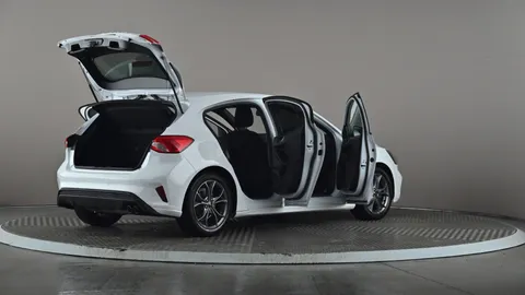 FORD FOCUS 1.0 EcoBoost Hybrid mHEV 125 ST-Line Edition