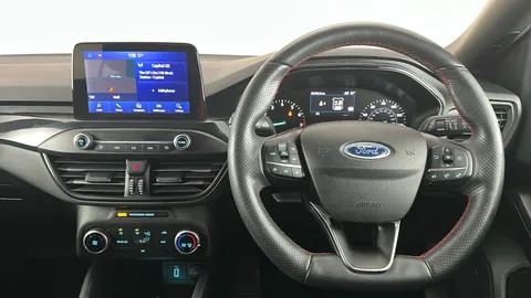 FORD FOCUS 1.0 EcoBoost Hybrid mHEV 125 ST-Line Edition