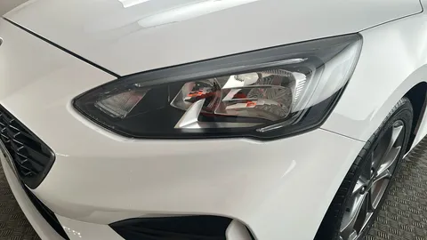 FORD FOCUS 1.0 EcoBoost Hybrid mHEV 125 ST-Line Edition