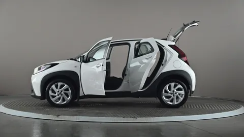 TOYOTA AYGO X 1.0 VVT-i Pure