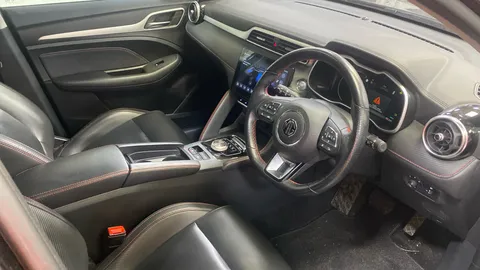 MG MOTOR UK ZS 115kW Trophy Connect EV Long Range73kWh Auto