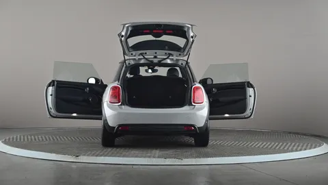 MINI HATCHBACK 135kW Cooper S Level 2 33kWh Auto