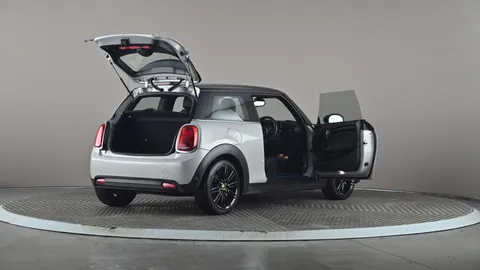 MINI HATCHBACK 135kW Cooper S Level 2 33kWh Auto