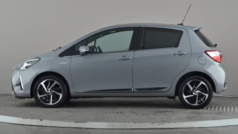 TOYOTA YARIS 1.5 Hybrid Excel CVT