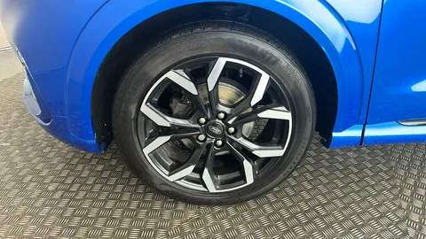 FORD PUMA 1.0 EcoBoost Hybrid mHEV ST-Line X DCT