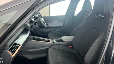 CUPRA BORN 150kW V1 58kWh Auto