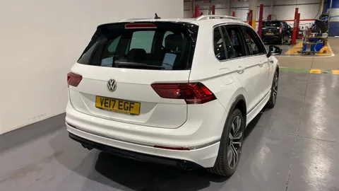 VOLKSWAGEN TIGUAN 2.0 TDi 150 R-Line
