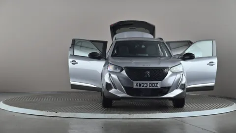 PEUGEOT 2008 1.2 PureTech 130 Allure Premium+ EAT8