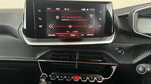 PEUGEOT 2008 1.2 PureTech 130 Allure Premium+ EAT8