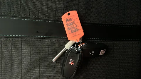 PEUGEOT 2008 1.2 PureTech 130 Allure Premium+ EAT8