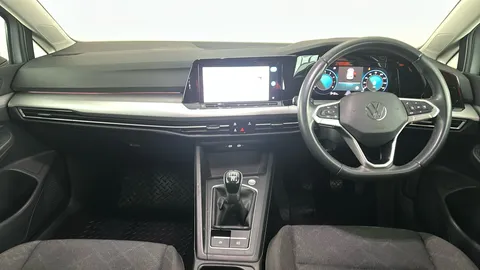 VOLKSWAGEN GOLF 1.5 TSI Life