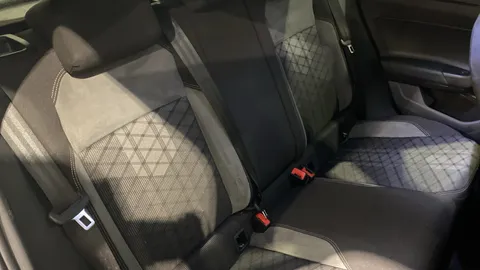 VOLKSWAGEN POLO 1.0 TSI R-Line DSG