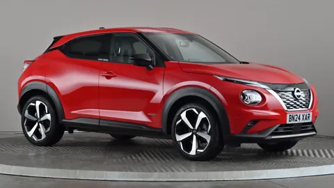 NISSAN JUKE 1.6 Hybrid Tekna Auto