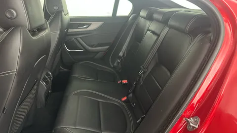 JAGUAR XE 2.0 R-Dynamic S Auto