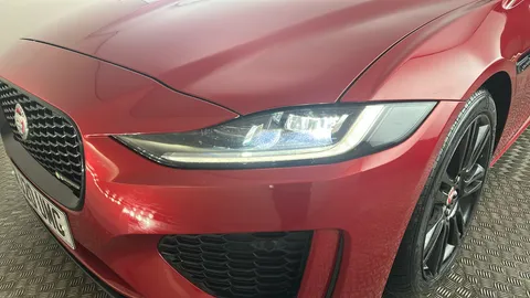 JAGUAR XE 2.0 R-Dynamic S Auto