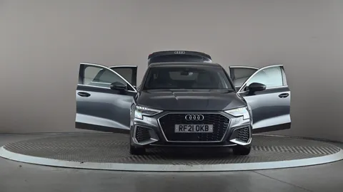 AUDI A3 30 TFSI S Line