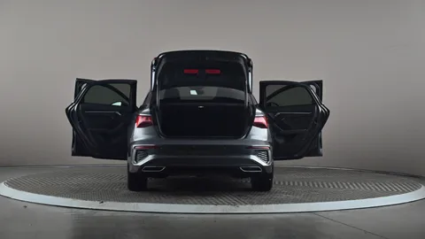 AUDI A3 30 TFSI S Line