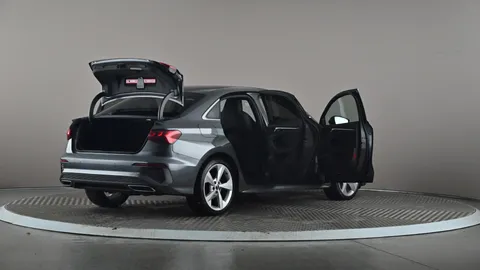 AUDI A3 30 TFSI S Line