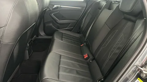 AUDI A3 30 TFSI S Line