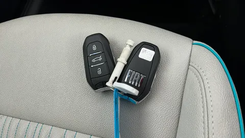 FIAT 600 115kW La Prima 54kWh Auto