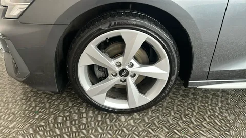 AUDI A3 30 TFSI S Line