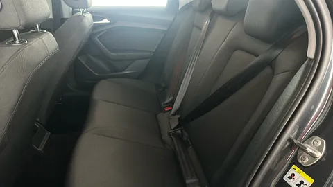 AUDI A1 30 TFSI 110 Technik S Tronic