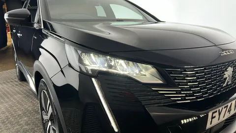 PEUGEOT 3008 1.6 Hybrid 180 Allure Premium+ e-EAT8