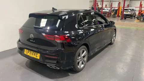 VOLKSWAGEN GOLF 1.5 TSI 150 R-Line