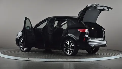 Ford Kuga 2.5 PHEV ST-Line X Edition CVT