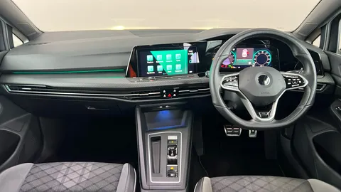 VOLKSWAGEN GOLF 1.5 eTSI 150 R-Line DSG