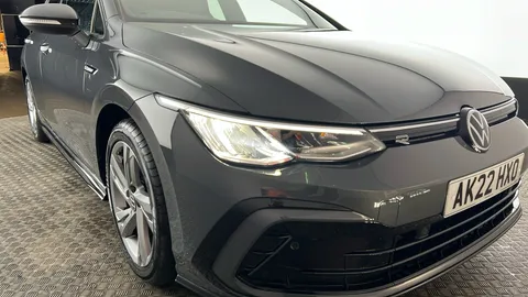 VOLKSWAGEN GOLF 1.5 eTSI 150 R-Line DSG