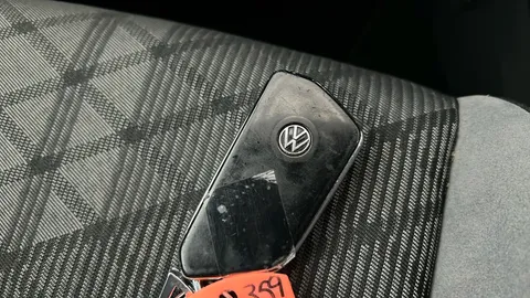 VOLKSWAGEN GOLF 1.5 eTSI 150 R-Line DSG