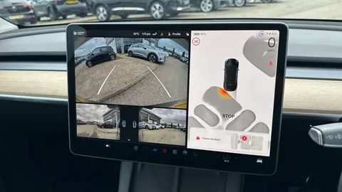 TESLA MODEL Y Long Range AWD Auto