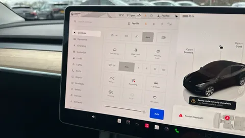 TESLA MODEL Y Long Range AWD Auto