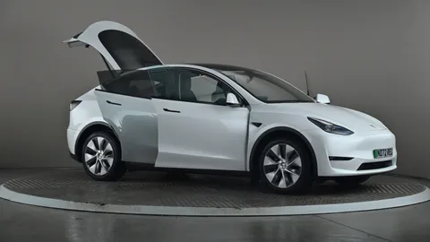 TESLA MODEL Y Long Range AWD Auto