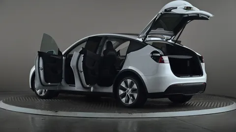 TESLA MODEL Y Long Range AWD Auto