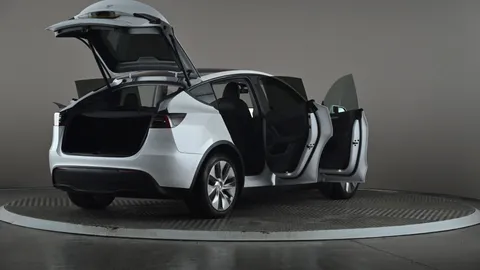 TESLA MODEL Y Long Range AWD Auto