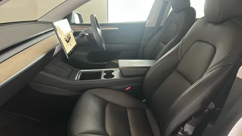 TESLA MODEL Y Long Range AWD Auto