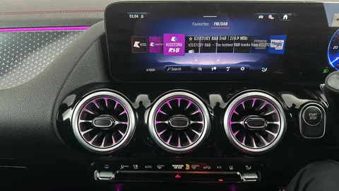 MERCEDES-BENZ EQA EQA 250+ 140kW AMG Line Executive 70.5kWh Auto