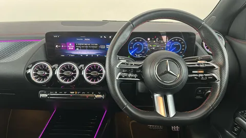 MERCEDES-BENZ EQA EQA 250+ 140kW AMG Line Executive 70.5kWh Auto